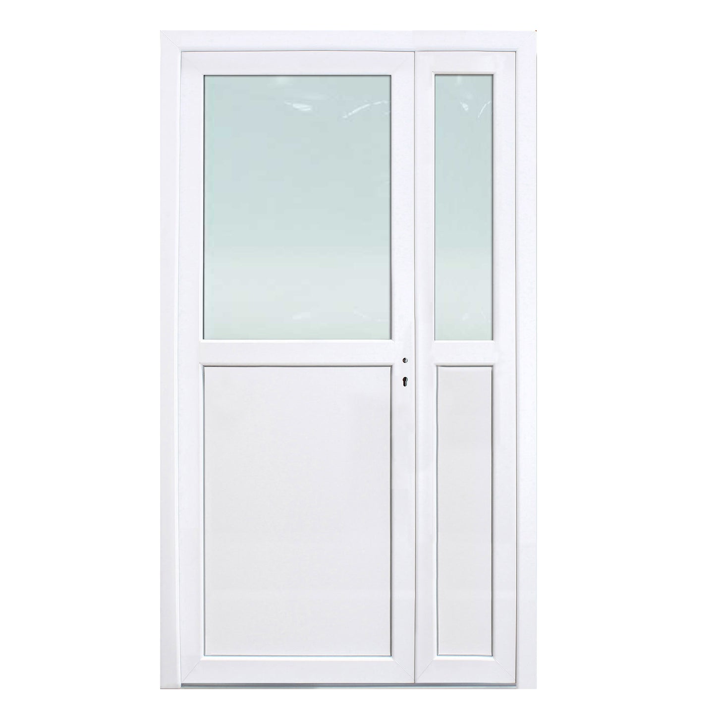 Hvid dobbeltdør fasadedør af plast med glas og elegant, moderne look